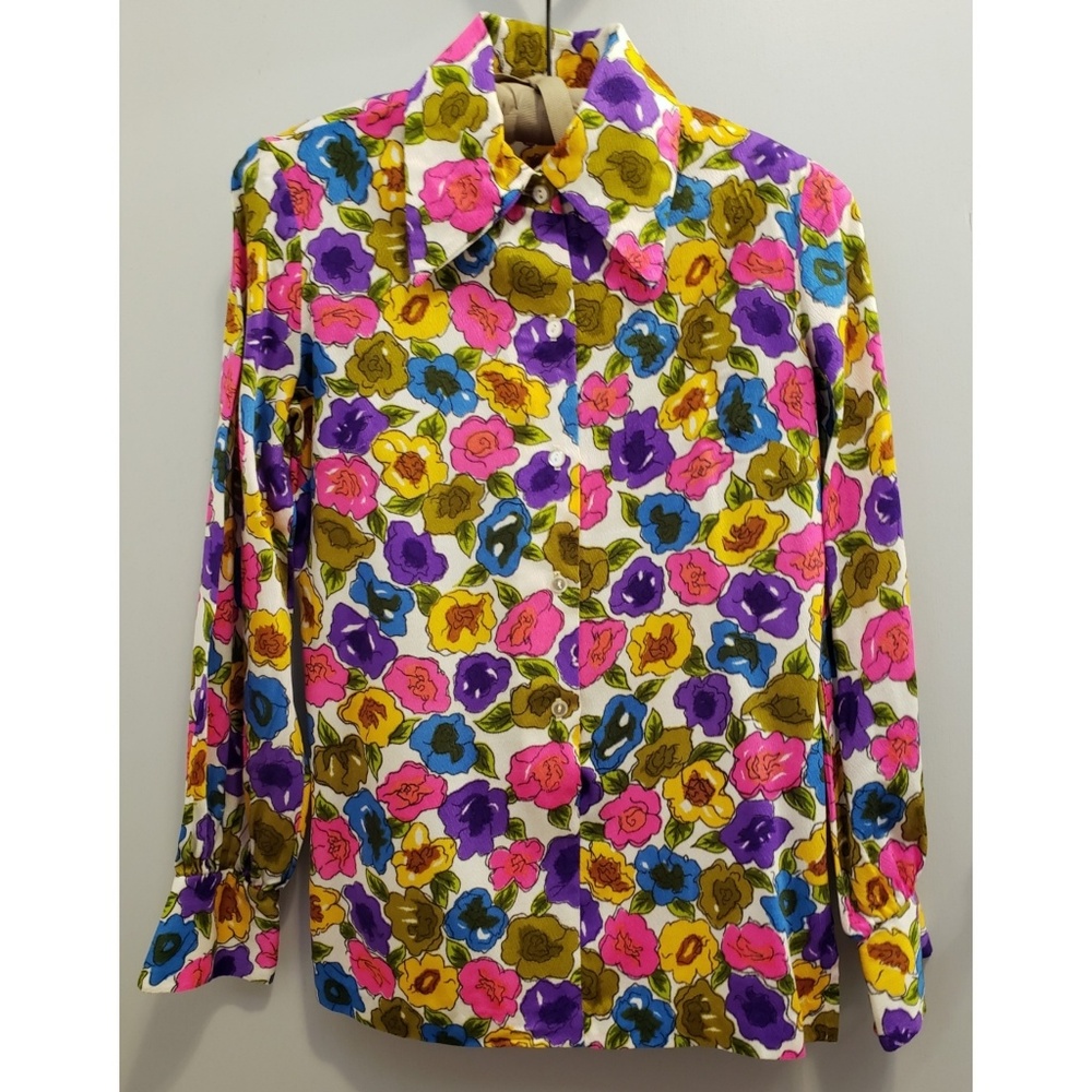 1960's maximalist vintage floral button down blouse